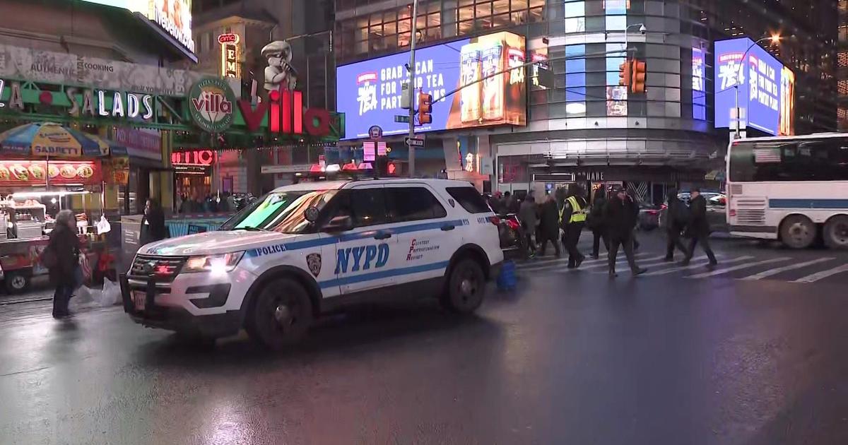 Times Square Violence: 17-Year-Old Stabbed, 2 Murders, 7 in Custody