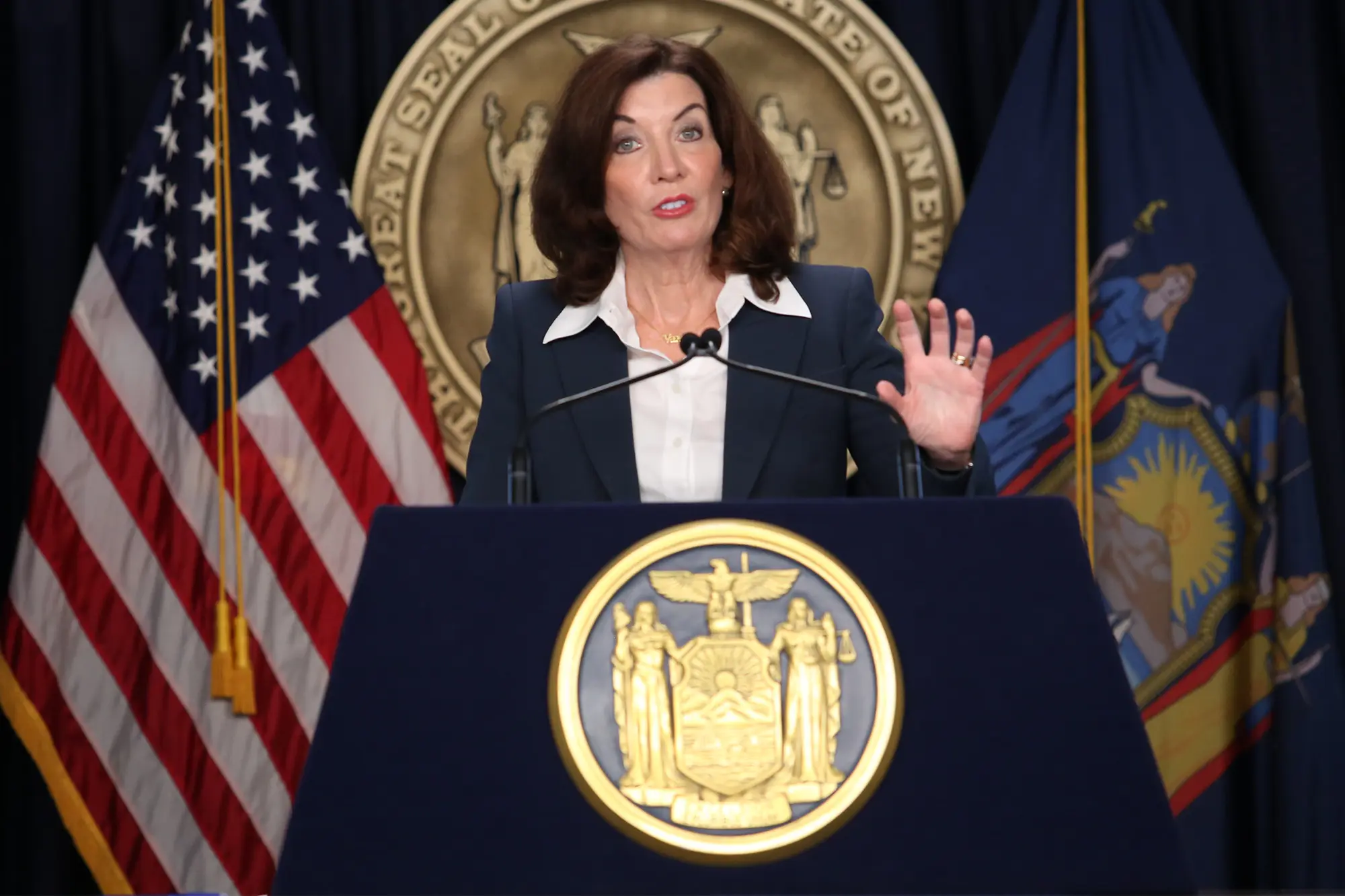 Hochul’s right: Fighting the mob on the waterfront never goes out of style