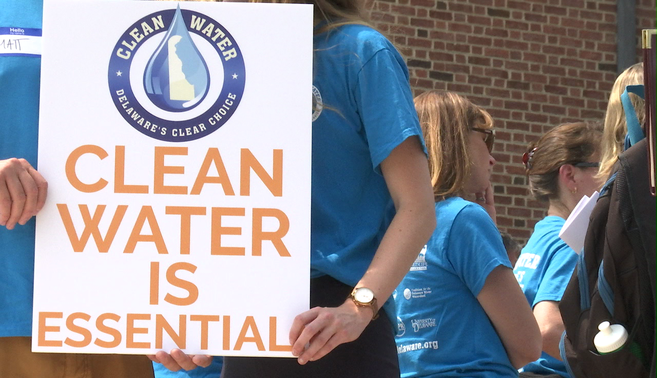 Advocates rally in Albany against budget cuts to clean water infrastructure