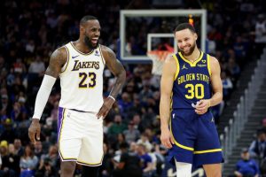 Curry's Availability for Warriors vs. Lakers: TV, Time, Stream