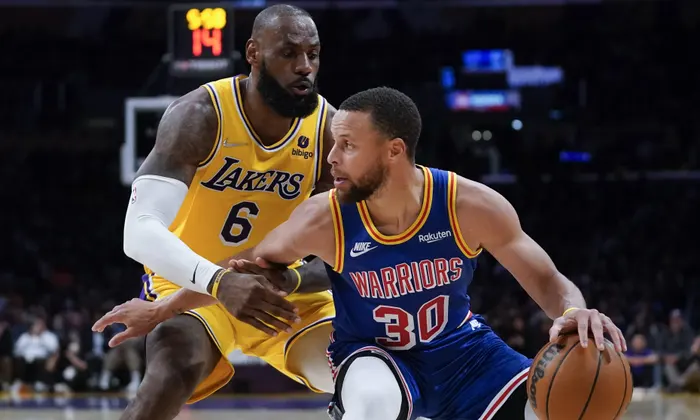 Lakers and Warriors Set for Showdown Amid Playoff Push