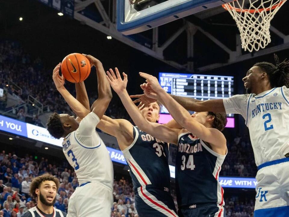 Weekly College Basketball Rankings and Grades: UConn Excels with an 'A+', Kansas Receives a 'D'
