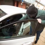 Brave Woman Catches Teenage Thieves After They Steal From Her Car