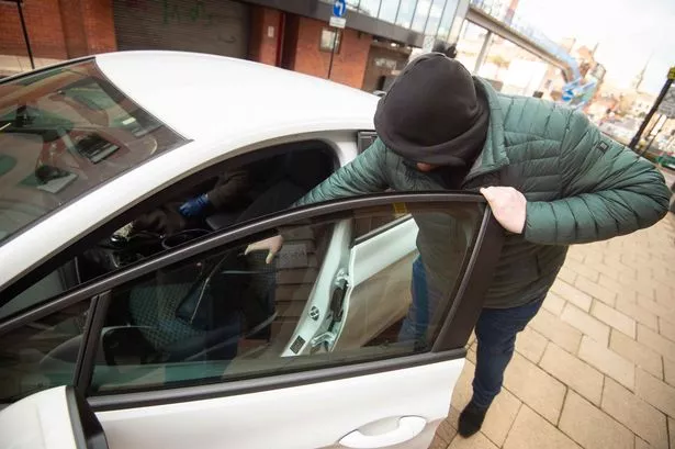 Brave Woman Catches Teenage Thieves After They Steal From Her Car