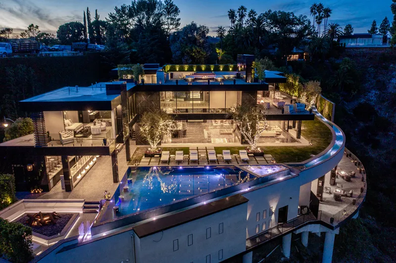 Discover the Lap of Luxury: The 3 Most Lavish Homes in San Diego This Week!