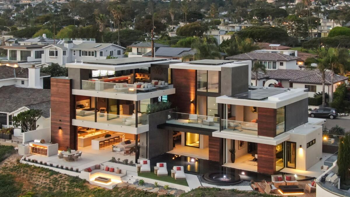Discover the Lap of Luxury: The 3 Most Lavish Homes in San Diego This Week!