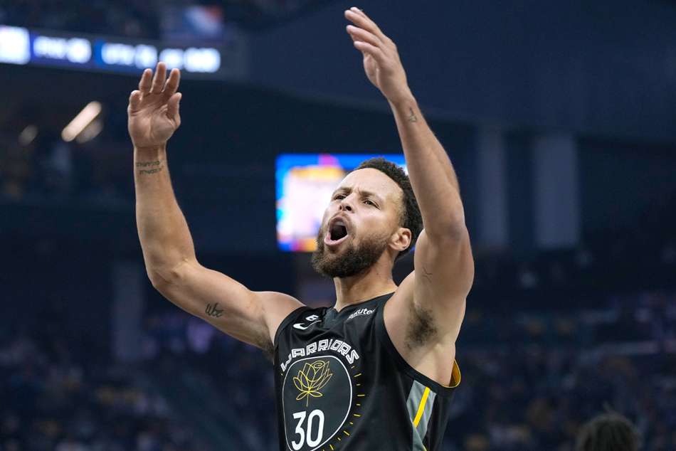 Stephen Curry's Revival Sparks Warriors' Triumph Against Houston