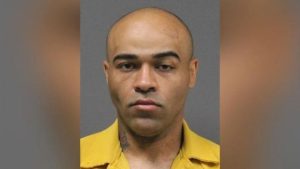 Mississippi Inmate Escapes, Lands Job at Chicago Restaurant Before Barricading Himself Inside, Officials Report