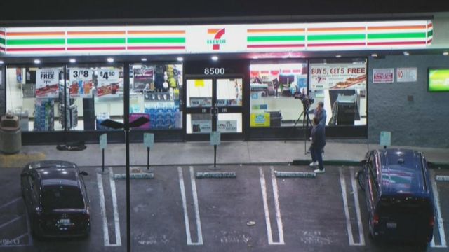 Los Angeles Detectives Hunt Teens Behind 14 Flash Robberies at 7-Eleven Stores