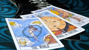 Now is a Good Time to Try Reading Tarot Cards