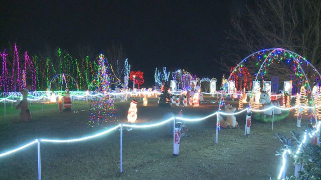 Beloved Christmas Lights Display Ends After 22 Years as Couple Faces Cancer Battle