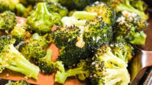 Easy and Delicious Oven-Roasted Garlic-Parmesan Broccoli Recipe