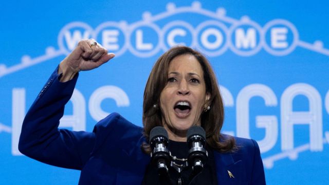 Harris holds a stirring meeting in Philadelphia on the eve of the election