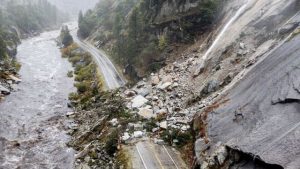 Powerful Storm Hits California, Washington, and Oregon, Bringing Heavy Winds and Rain