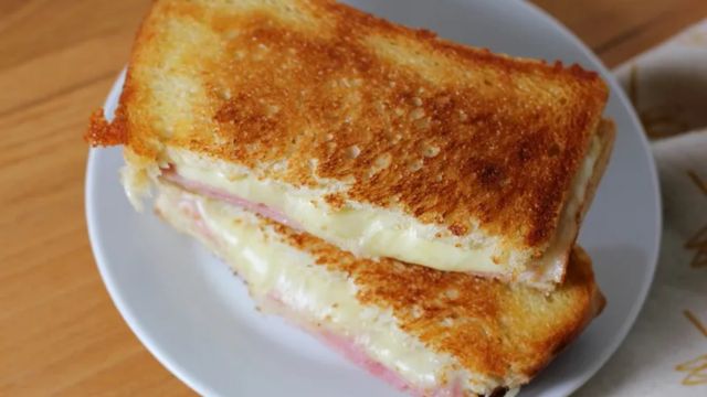 Quick and Tasty How to Make the Perfect Grilled Ham and Cheese Sandwich