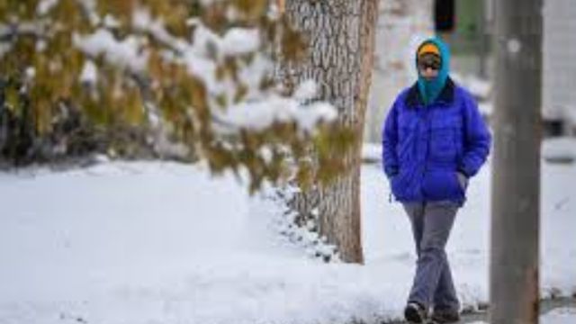 A Breezy Cold Front Brings Lower Temperatures to Arizona and California