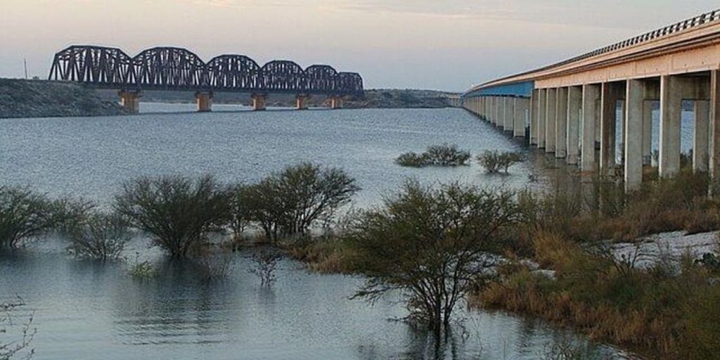 Texas Snake Safety Alert 8 Most Infested Lakes in The Lone Star State