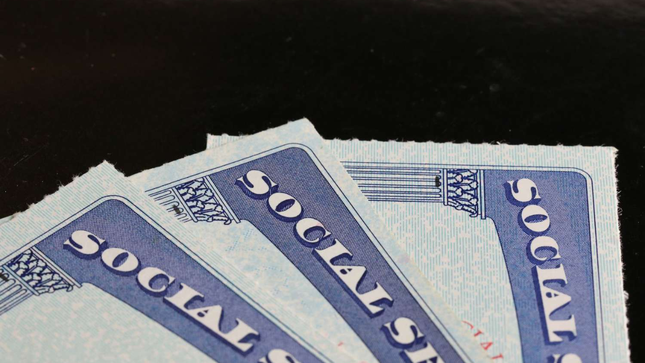 Time Is Running Out: Social Security’s Future Is in Serious Trouble!