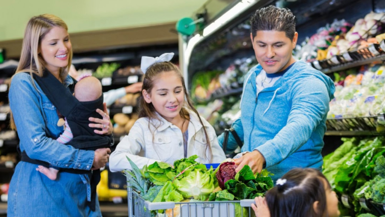 Texans Prepare for Sweeping Changes to SNAP: Healthy Eating Takes Center Stage!