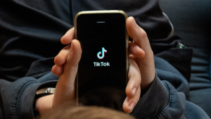 Indiana Lawmakers Double Down on TikTok Restrictions for Youth!