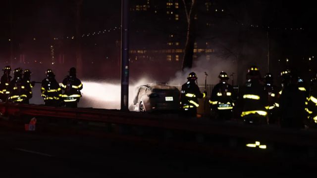 Tesla Crash on FDR Drive Leaves Driver Dead, Passenger Seriously Hurt After Ejection (1)