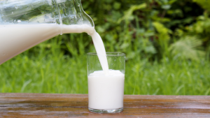 Arkansas Lawmakers Advance Bill to Legalize Raw Milk Sales Beyond Farms!