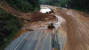 US Transportation Secretary Tours Hurricane-Damaged Interstate in North Carolina!