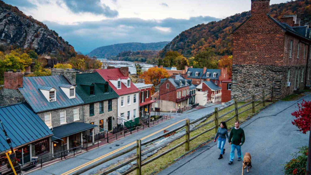 Hidden Gems: 8 Most Beautiful Places in West Virginia Revealed!