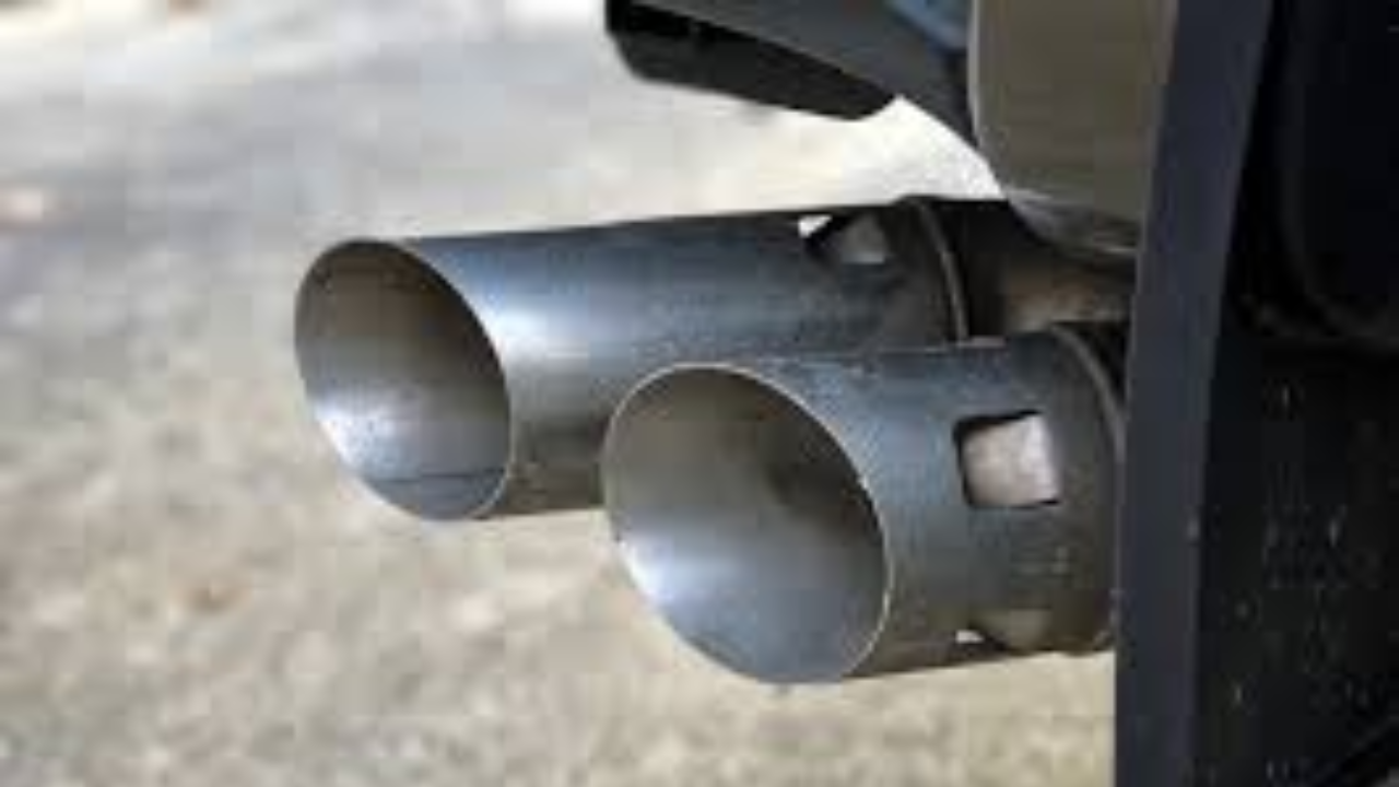 Florida's Loud Mufflers and Smoky Cars: Why There’s No Enforcement?