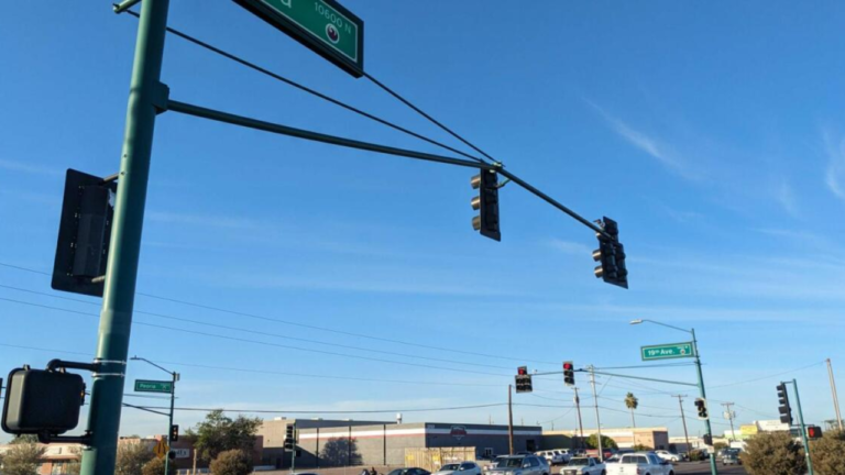 Arizona’s New Rule on Right Turns at Red Lights: Everything You Need to Know!