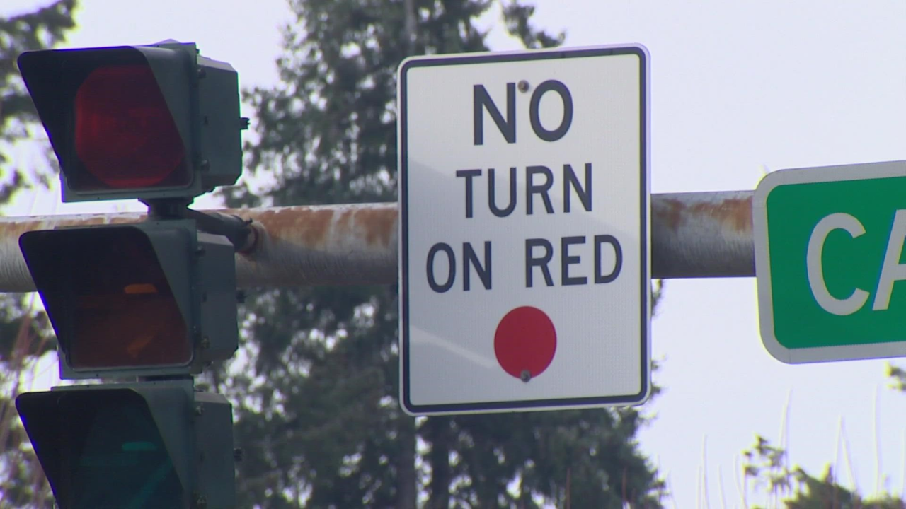 Should Right Turns on Red Arrows Be Banned in California?