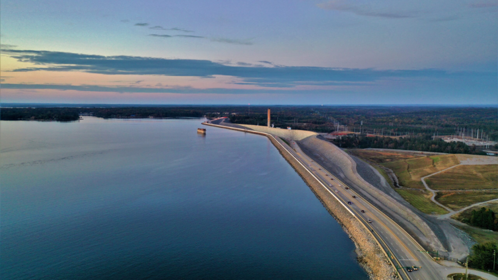 10 Must-Visit Lakes in South Carolina for a Fun and Sunny Adventure