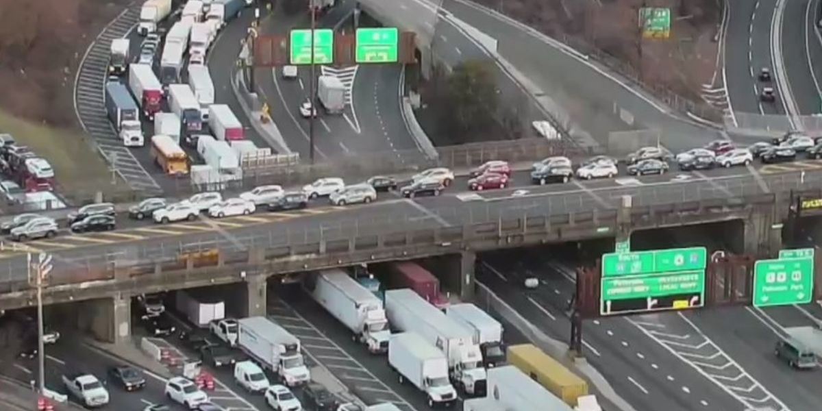 Massive Traffic Jam After Jumper Halts Traffic on GWB for Hours