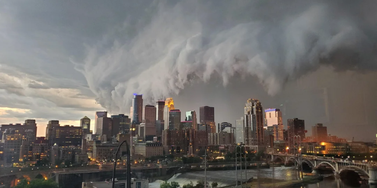 Thunderstorms Loom Over Minneapolis with 50% Chance Starting Tuesday, July 22