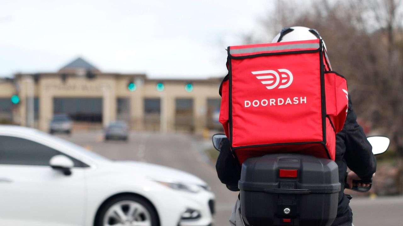 DoorDash to Provide 1 Million Free Meals Through Food Banks as SNAP Benefits Face Uncertainty