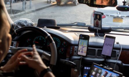 “Pay Attention to Your Phone!”: Phoenix Uber Driver’s PSA Hits the Internet
