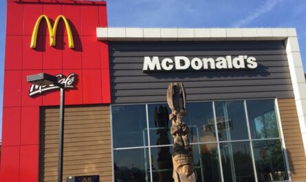 San Jose Woman Erupts at McDonald’s Over Delayed Order, Flees After Realizing She’s Filmed