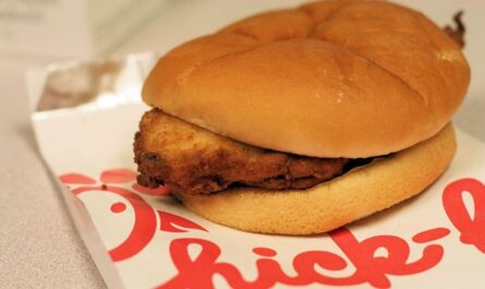Virginia Mom Shocked After Chick-fil-A Sandwich Sprays Liquid
