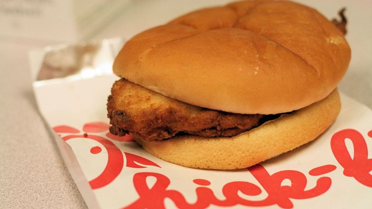 Virginia Mom Shocked After Chick-fil-A Sandwich Sprays Liquid