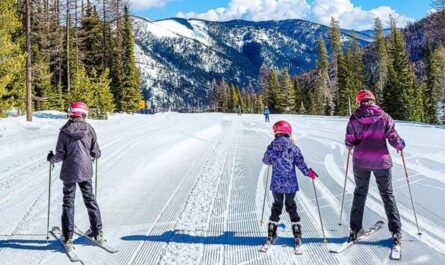 Weekend Snowfall Sparks Early Excitement for Washington’s Ski Season