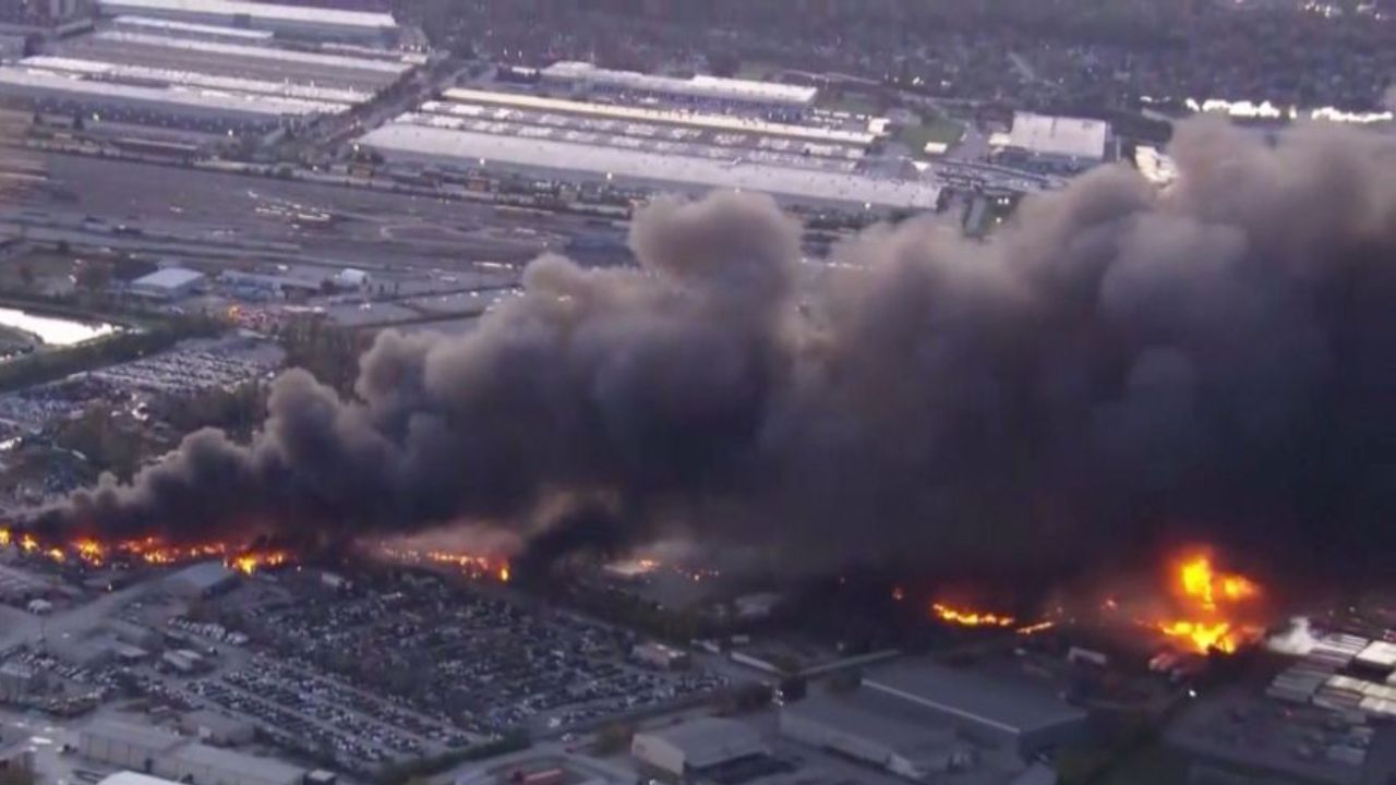 Kentucky Cargo Plane Crash Leaves 12 Dead After Engine Failure on Takeoff