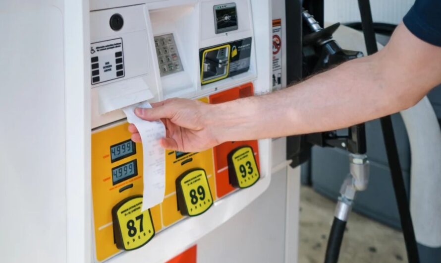 Michigan Drivers See Price Relief at the Pump as Gas Falls 11 Cents, AAA Reports