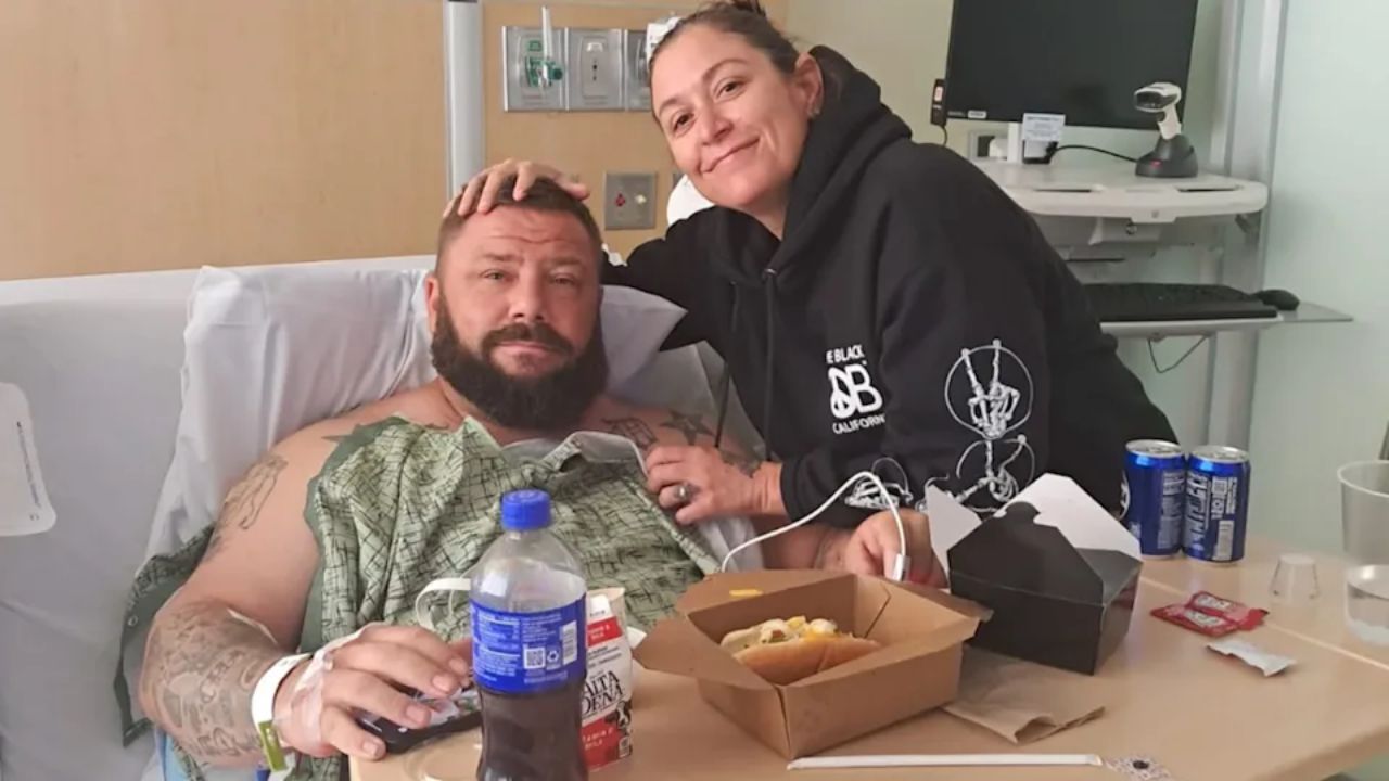 ‘Demonic Stare’ Father Stabbed While Heading to Halloween Fest, Children Help Fight Off Attacker